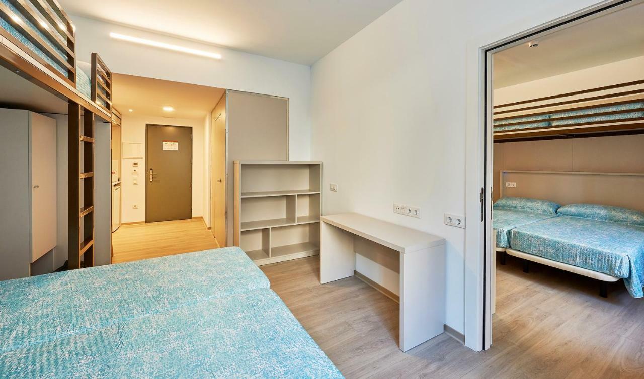 Alberg Abat Oliba Monistrol de Montserrat Exterior foto A typical bedroom in the new halls